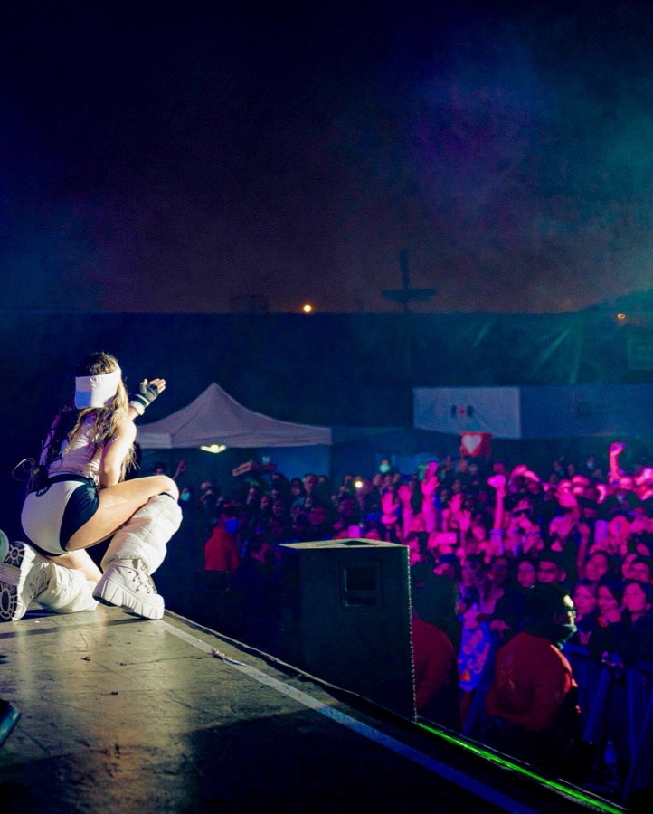 Nicole Favre en vivo